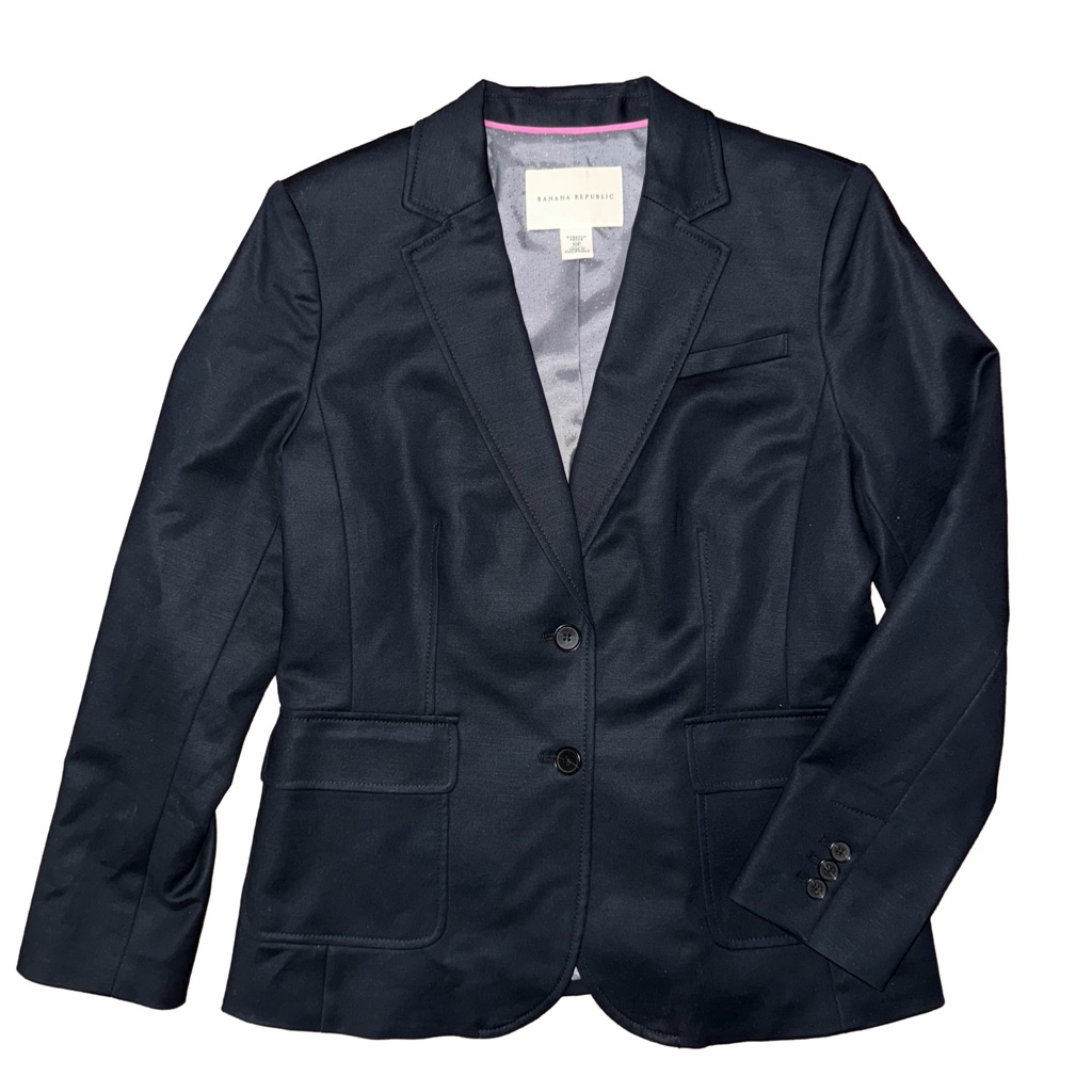 Banana Republic Two Button Navy Blazer Petite Academia Minimalist Preppy